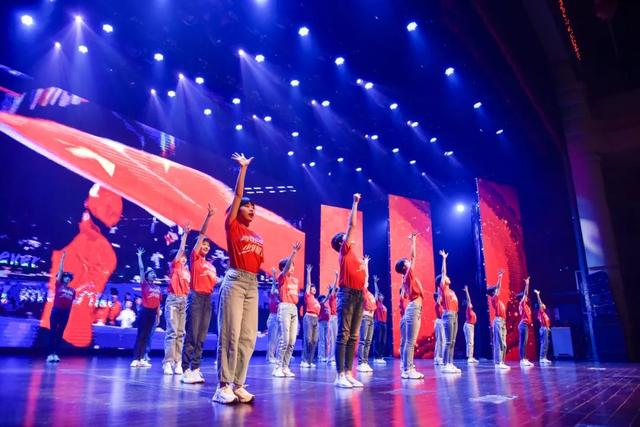 北京市东城区举办庆祝中国共产党成立100周年文艺演出