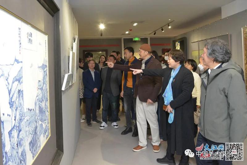 2022新文艺群体陶瓷绘画作品展览在景德镇开幕