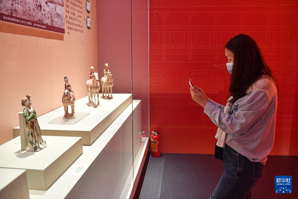唐代文物展亮相海南省博物馆